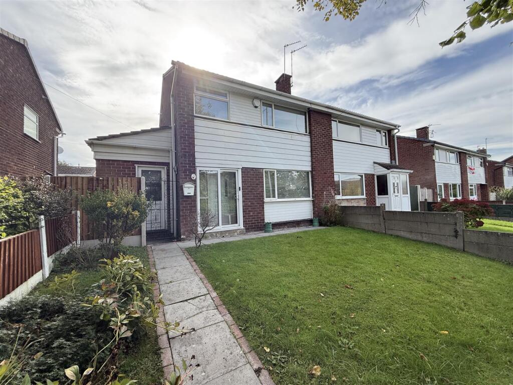 Main image of property: South Walk, Stalybridge