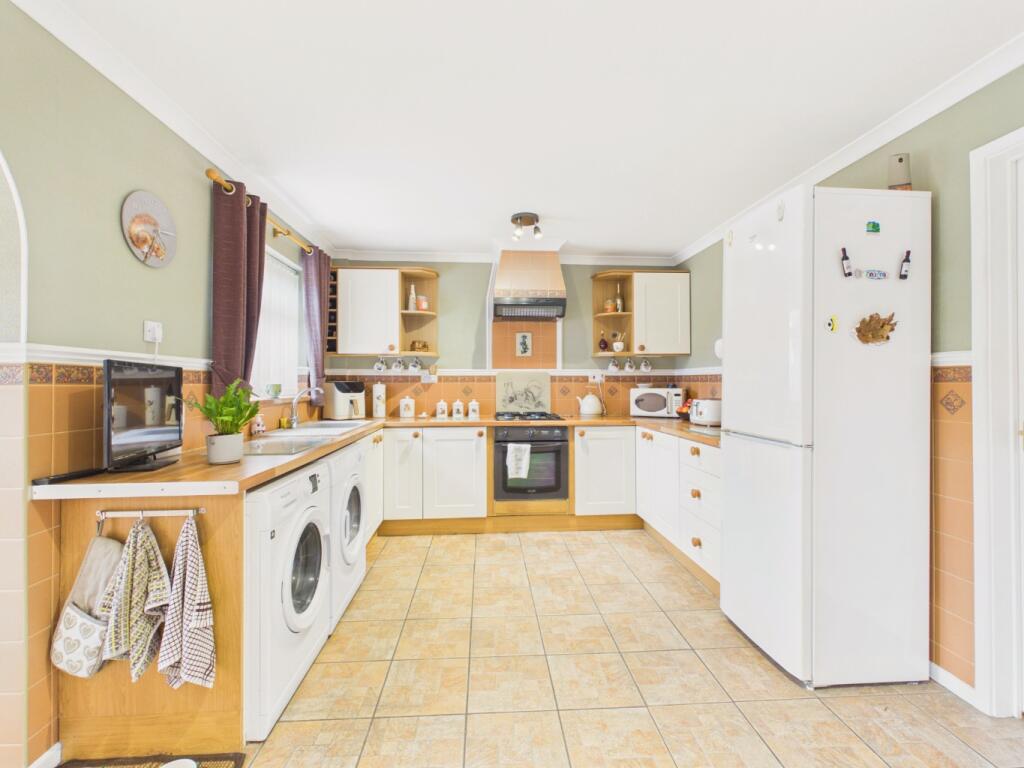 House in Hull, Kingston upon Hull - More