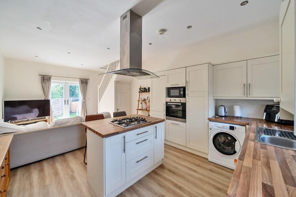 House in Leeds, Wetherby - View 2