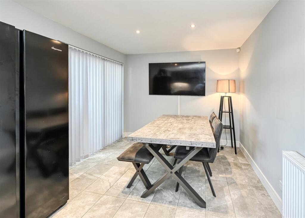 House in Wolverhampton, Compton - View 5