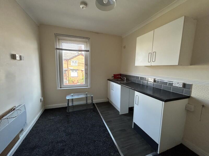 2 Colwyn Mount, Leeds, West Yorkshire LS11 6LH photo 2