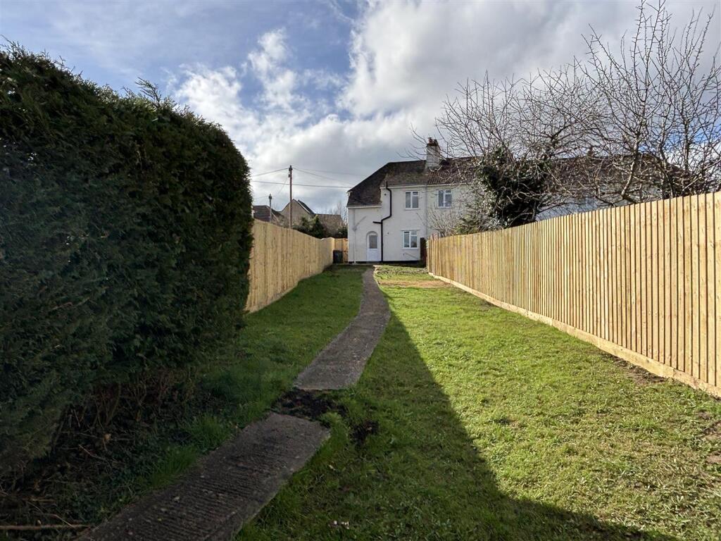 Wood Lane, Chippenham photo 2