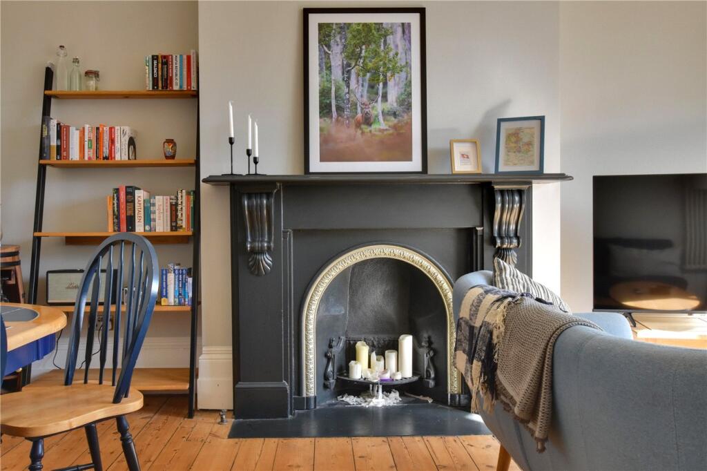 Apartment in London - View 5