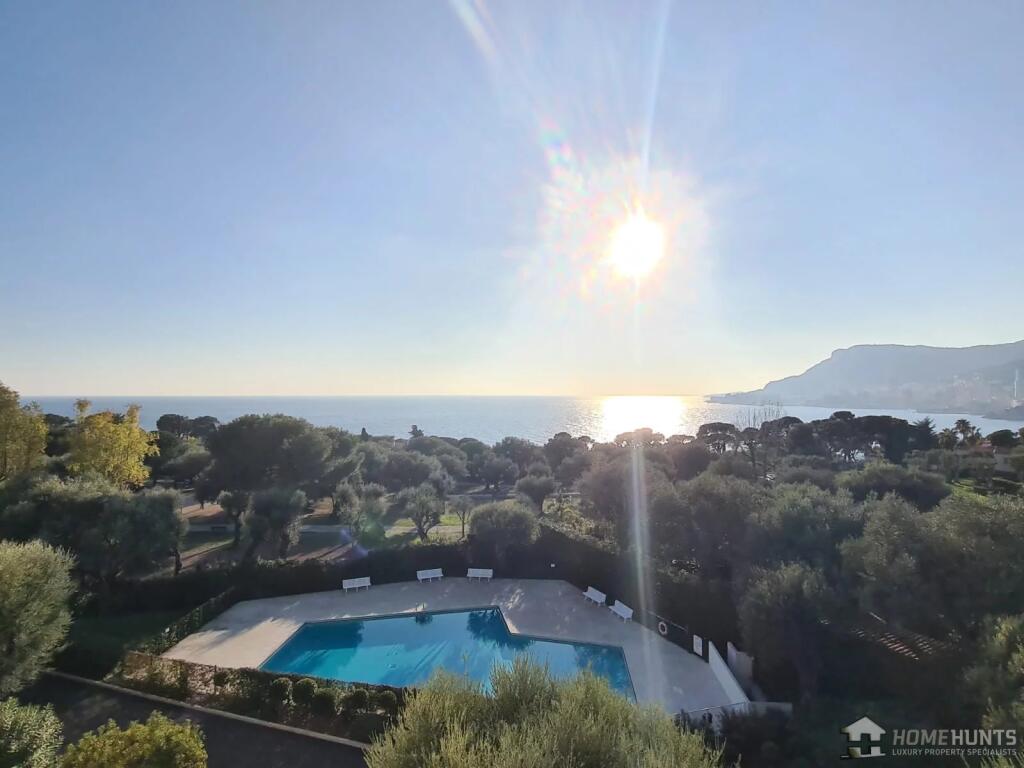 Main image of property: Provence-Alps-Cote d`Azur, Alpes-Maritimes, Roquebrune-Cap-Martin