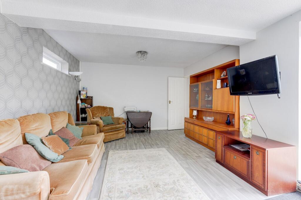 House in Ashfield, Hucknall - View 4