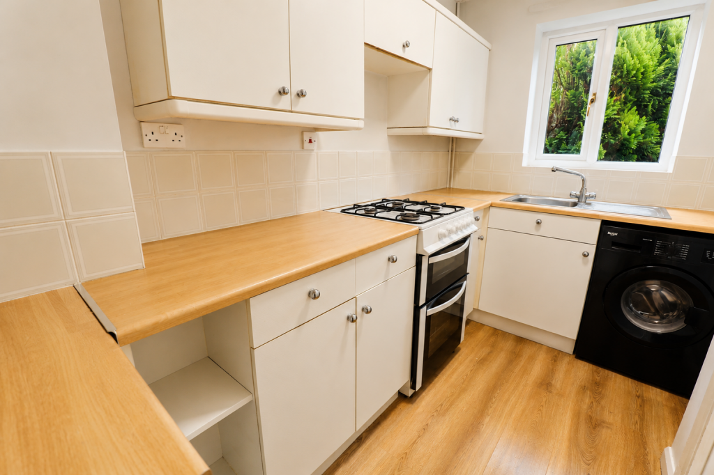 House in Northampton, Burton Latimer - View 4