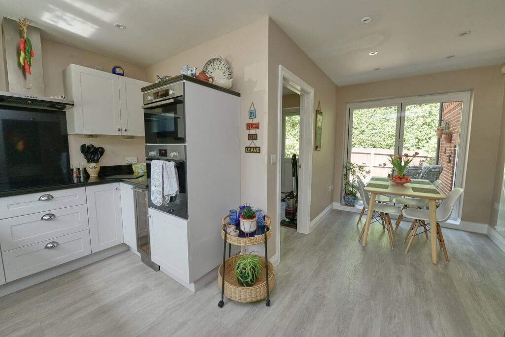 Fullerton Close, Fleet, GU51 1BJ - More