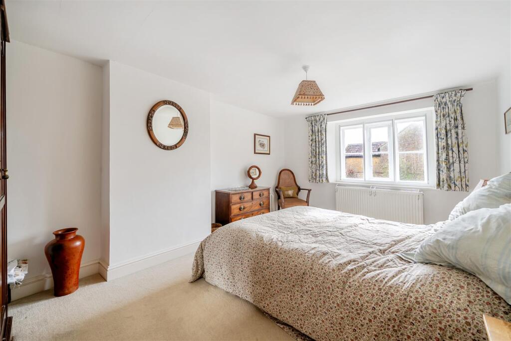 Additional image 40 of 56 Queen Street, Tintinhull, Yeovil