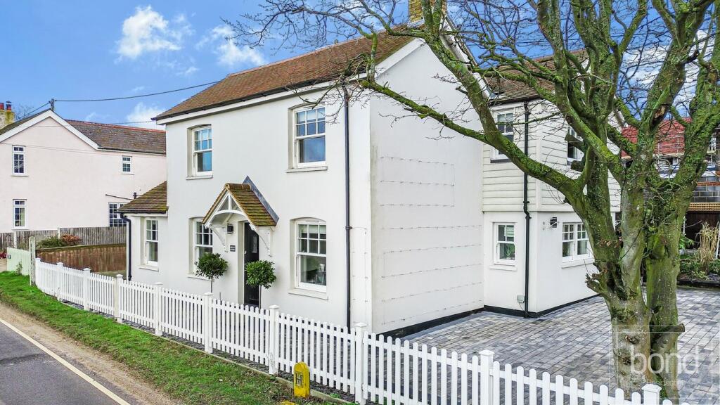 Main image of property: Main Road, Woodham Ferrers, Chelmsford, CM3