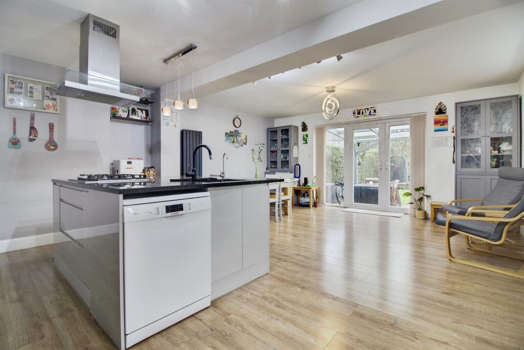 Additional image 7 of Springfields, Welwyn Garden City