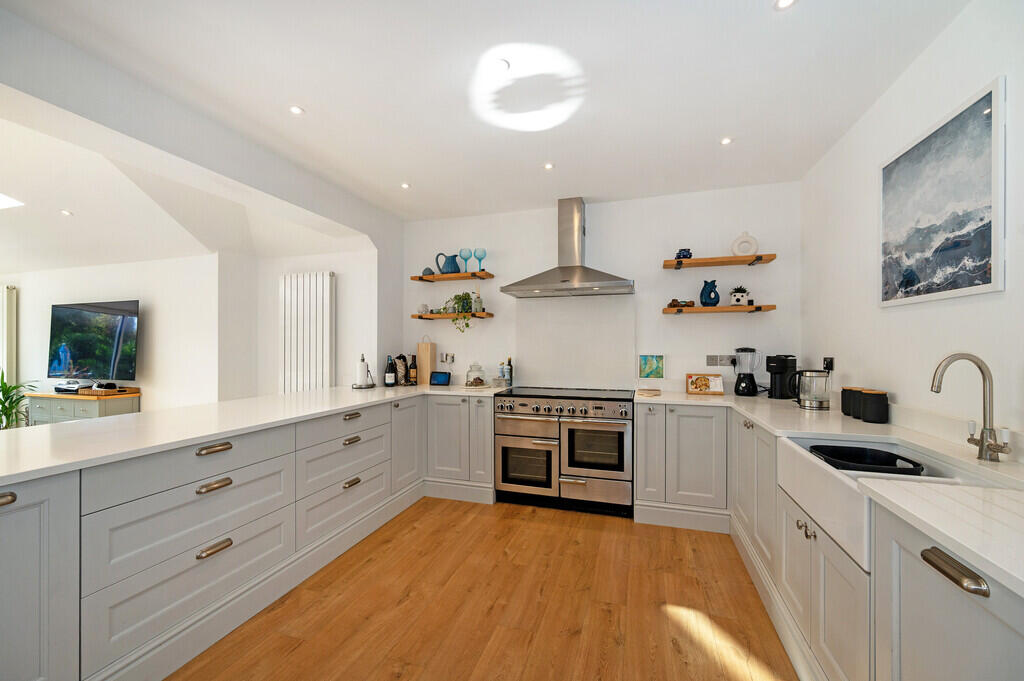House in Portsmouth - View 5