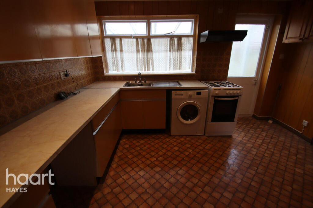 Main image of property: Saunton Avenue, HAYES