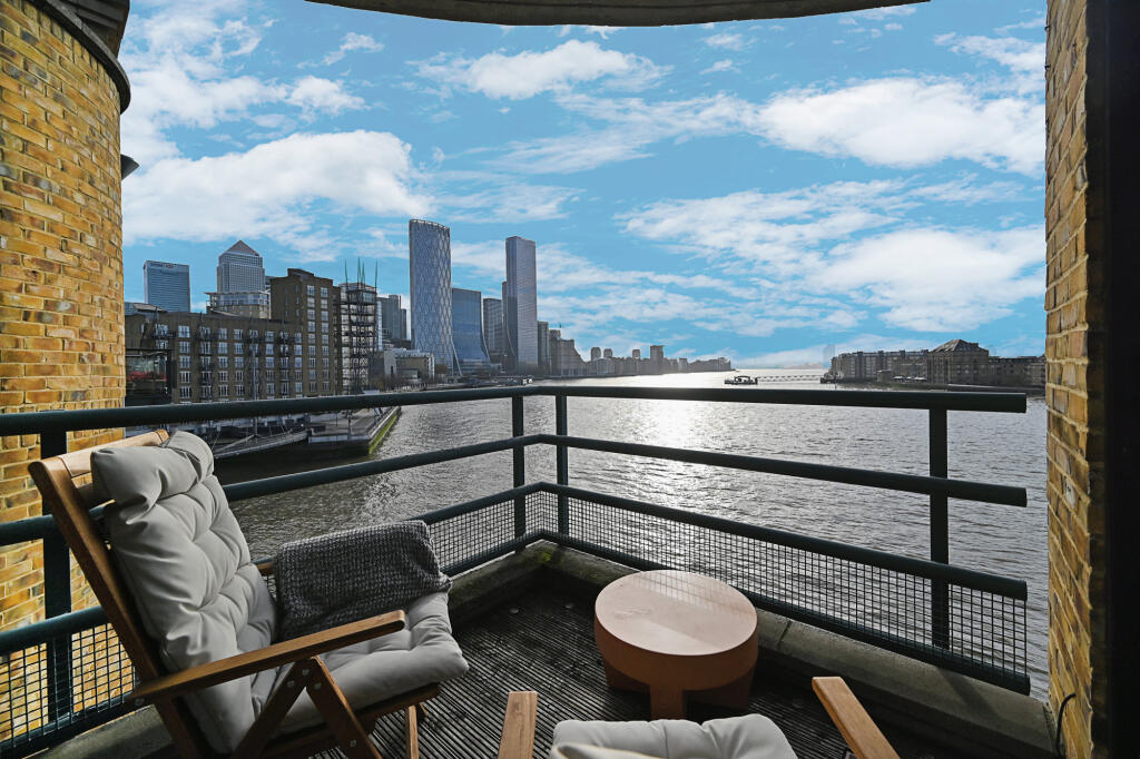 2 bedroom penthouse for rent