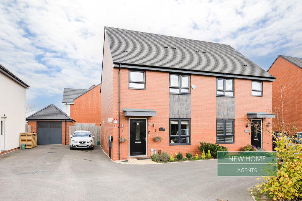 Main image of property: White Lias Way, Upper Lighthorne, Leamington Spa, CV33 8AE