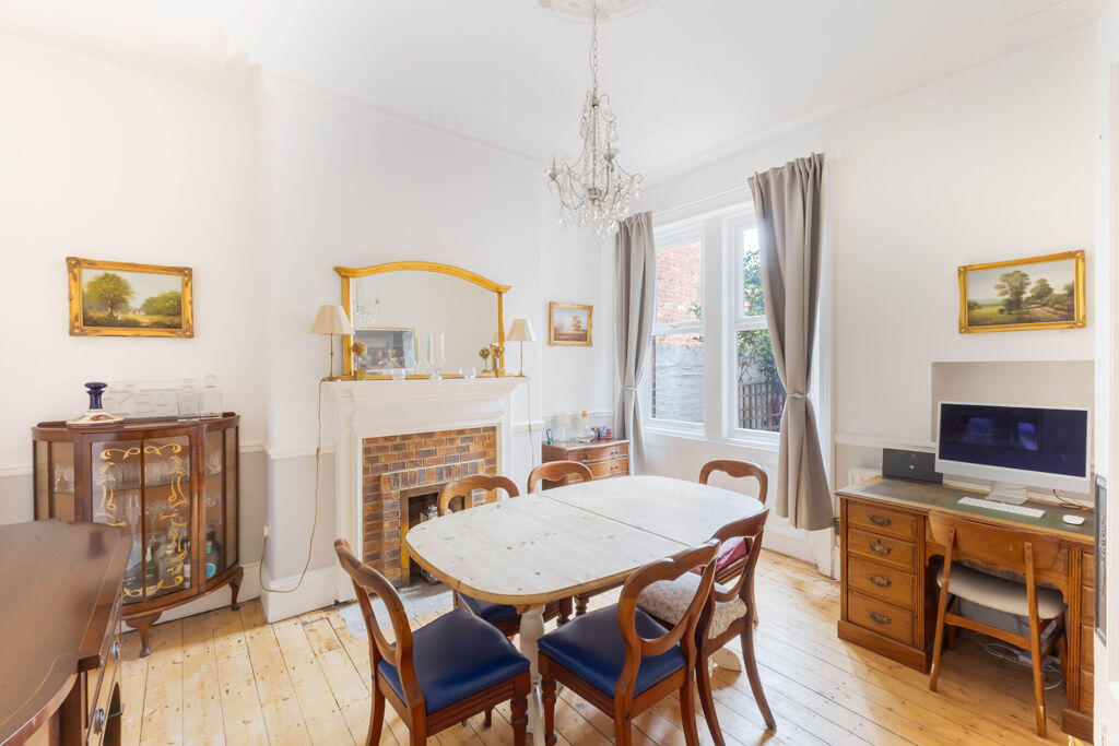House in Newcastle upon Tyne, Gosforth - View 5