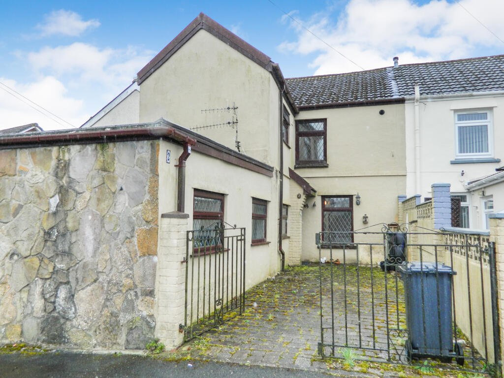 Main image of property: Coach Bach, Tredegar, NP22