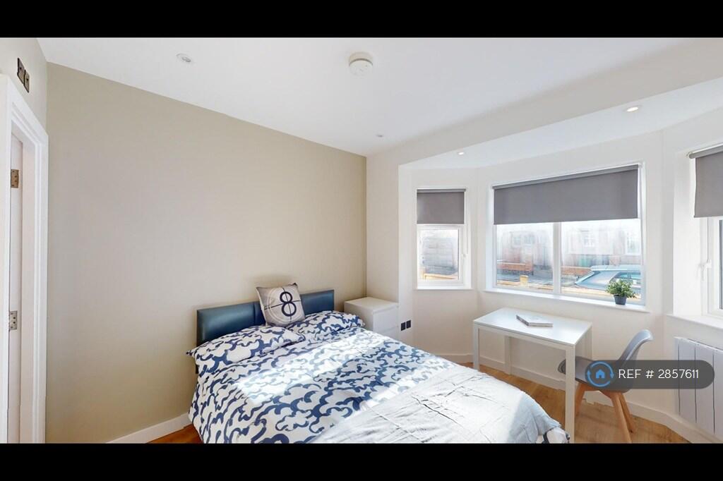 Main image of property: Grasmere Avenue, London, W3