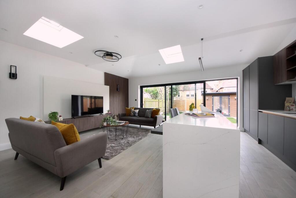 Apartment in London - View 2