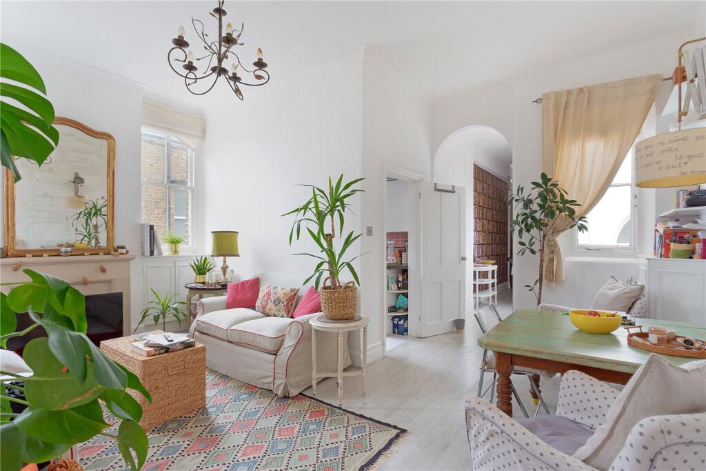 Main image of property: Coleherne Mansions, 228-230 Old Brompton Road, London, SW5