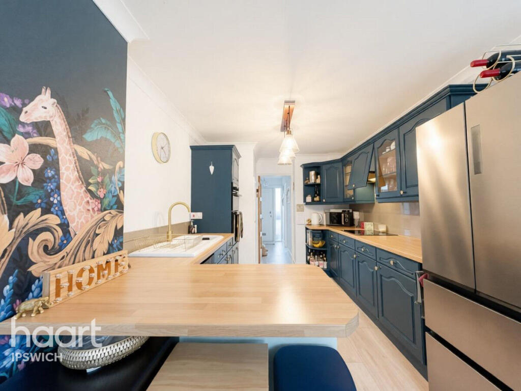 House in Ipswich, Belstead Hills - More