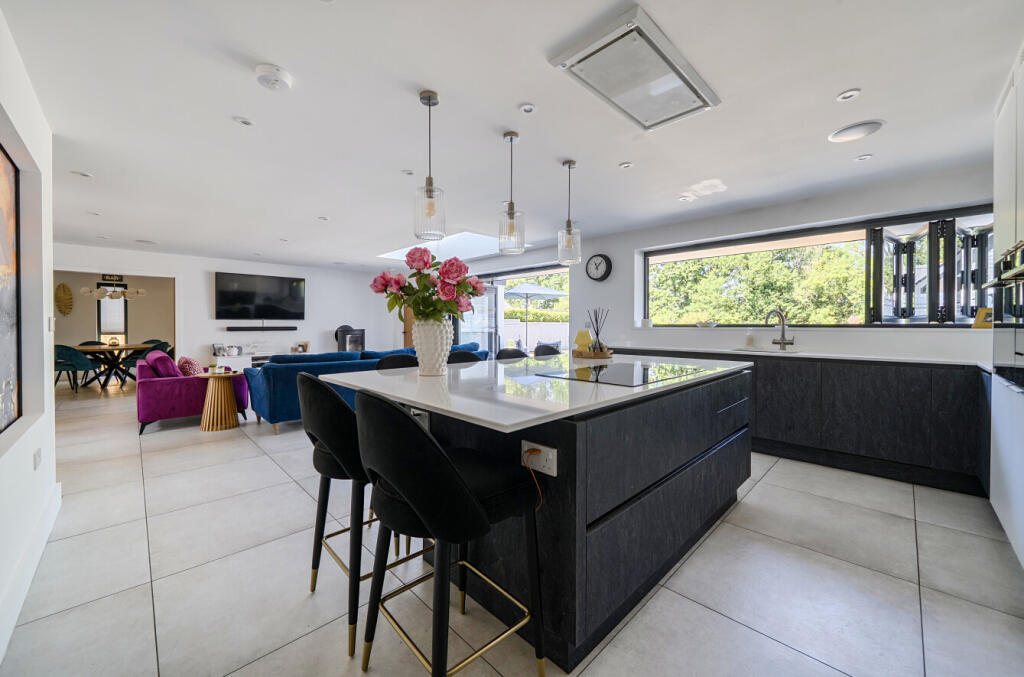 House in Winchester, Durley - More
