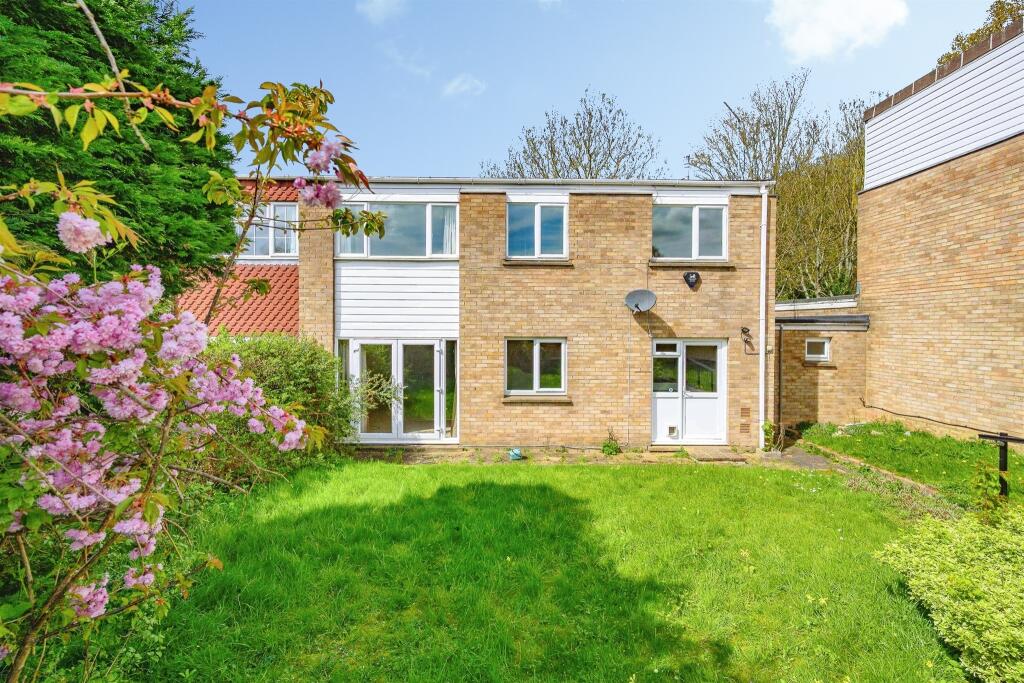 Main image of property: Severnmead, Hemel Hempstead