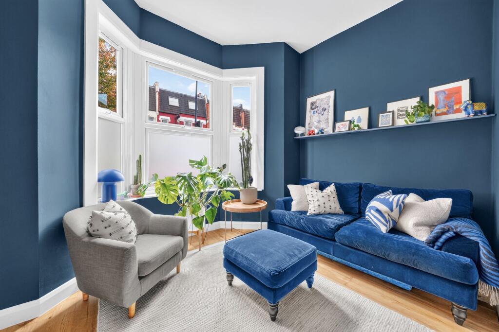 Apartment in London - View 5