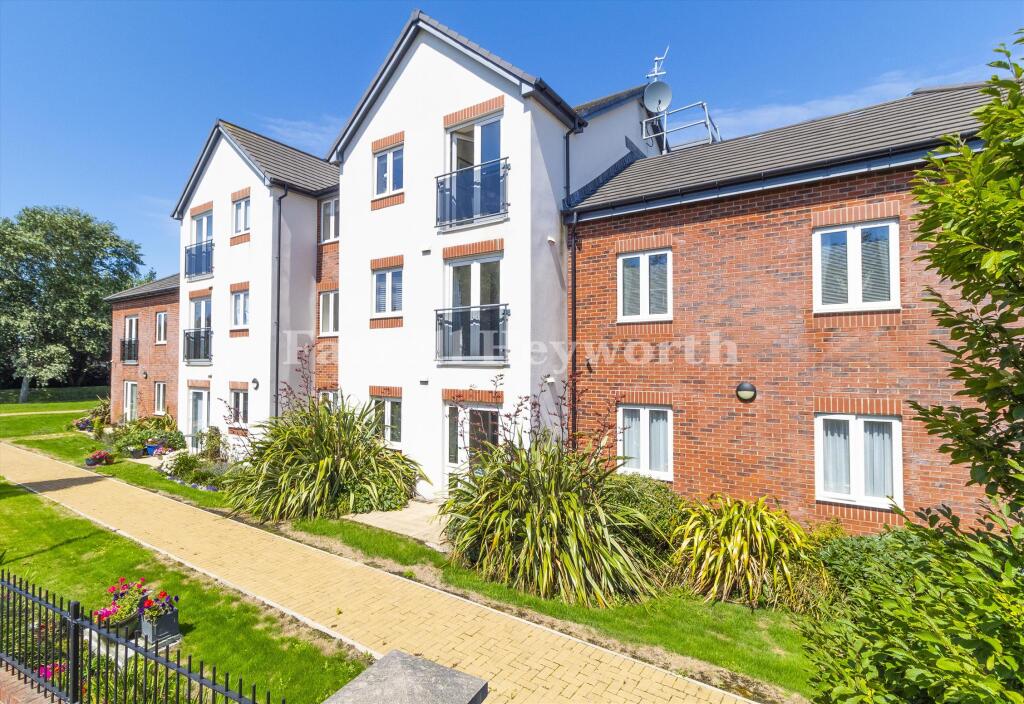 1-bed flat on Poachers Way, Thornton Cleveleys, £135,000