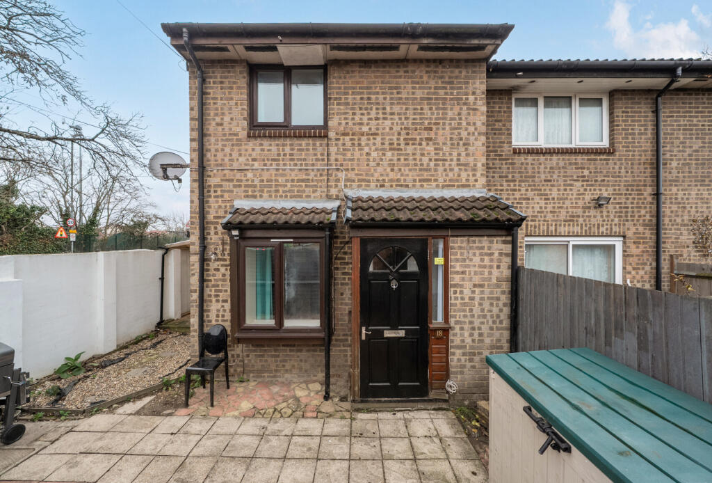 Main image of property: Tamworth Lane, Mitcham, CR4