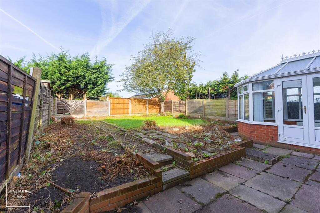 Arlington Drive, Leigh, WN7 photo 4