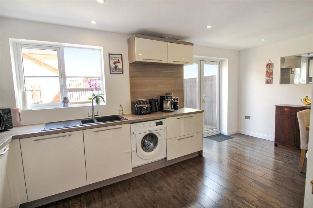 House in Swindon - View 4