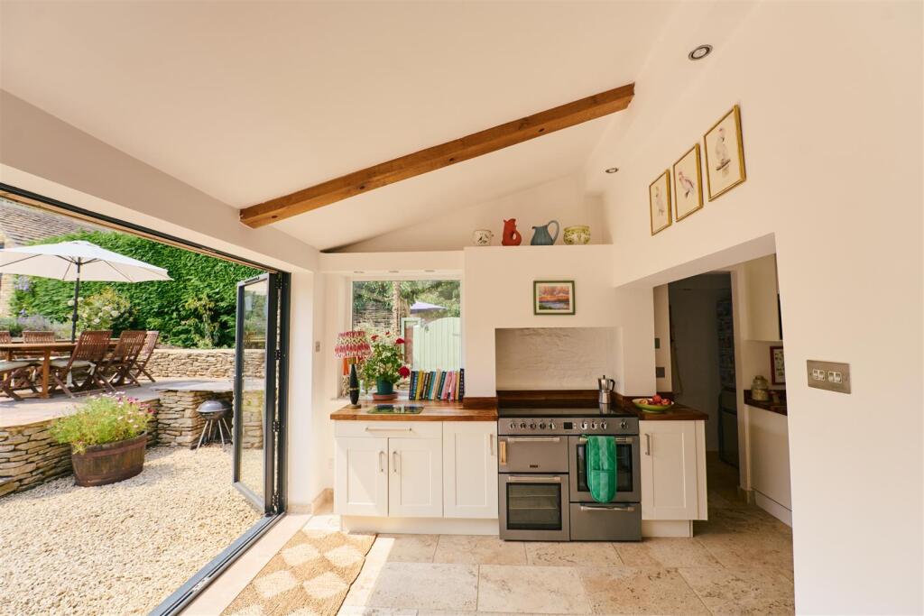 House in Swindon - View 4