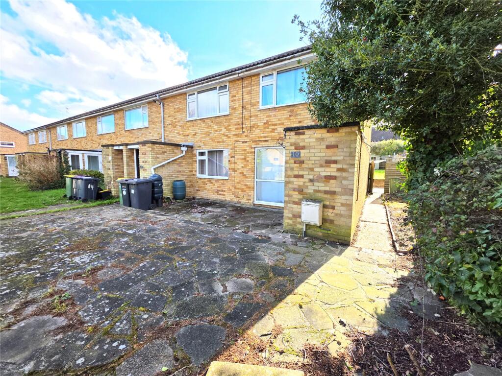Main image of property: Barrymore Walk, Rayleigh, Essex, SS6