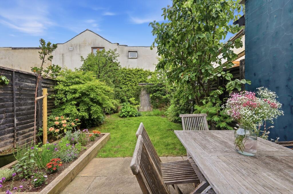 House in London - View 4