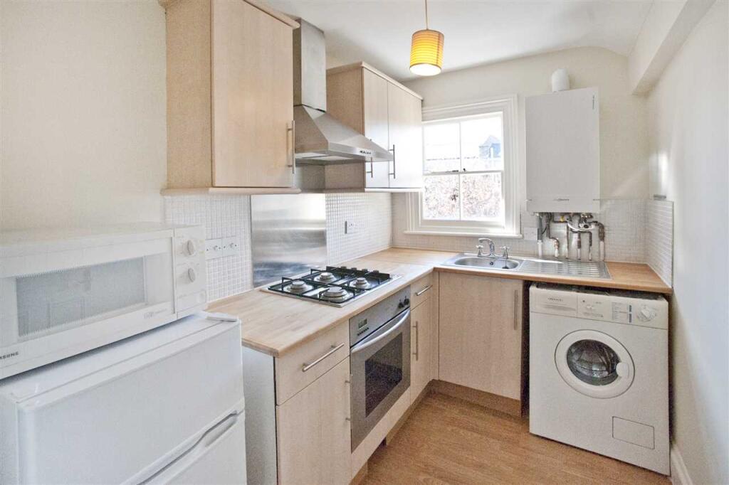 Apartment in London - View 3