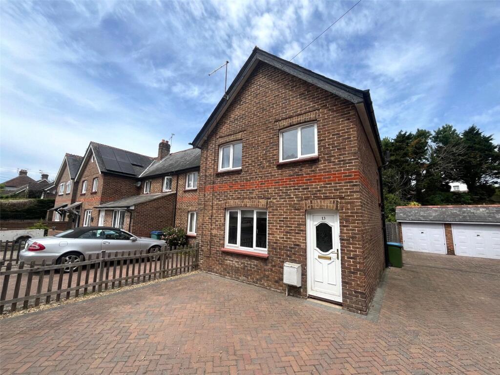 3-bed house on Water Lane, Angmering, West Sussex, £350,000