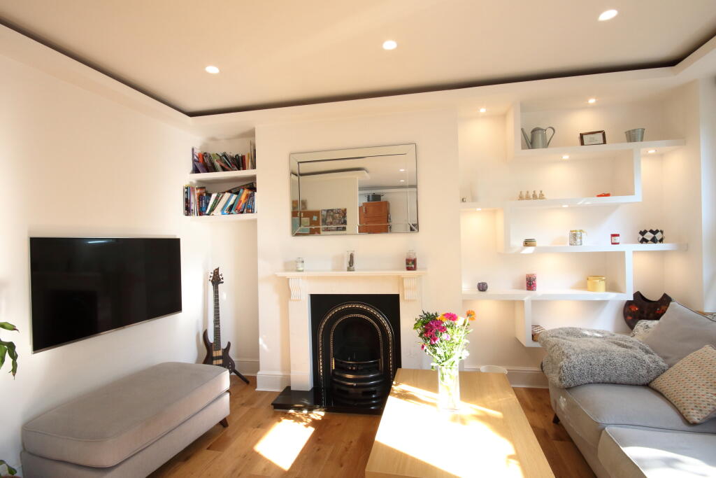 Apartment in London, Kilburn - View 2