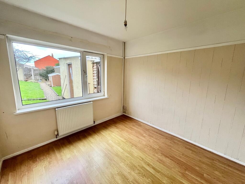 Blackmoor Road, Taunton, TA2 photo 3