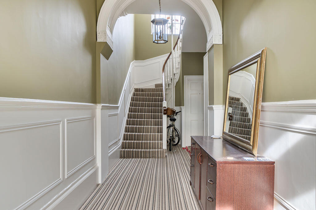 Apartment in Exeter, St Leonards - More