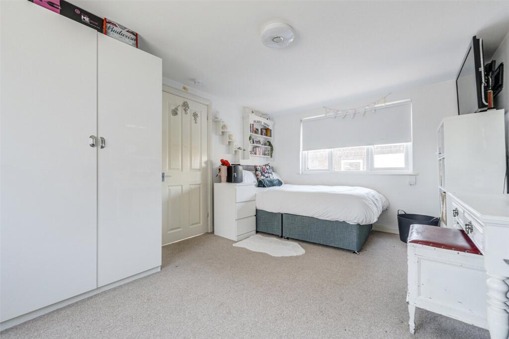 Littlehampton Road, Worthing, West Sussex, BN13 - More