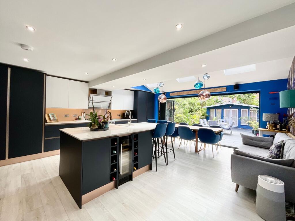 House in Stafford, Stone - View 5