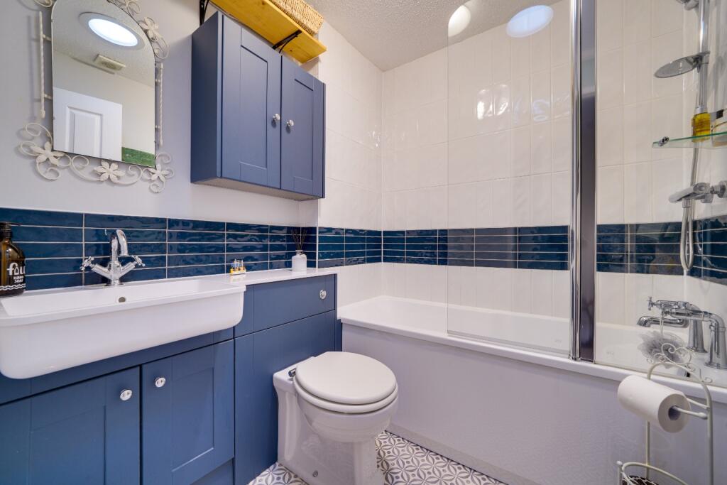 Edinburgh Drive, St. Ives, Cambridgeshire, PE27 photo 3