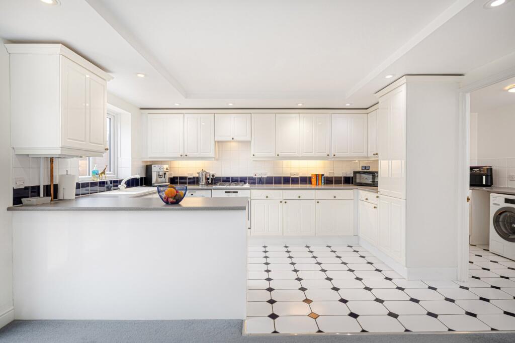 House in Uttlesford, Takeley - View 4