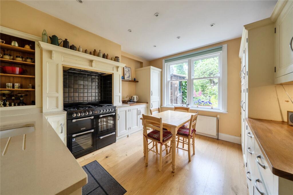 House in London, Fortis Green, Muswell Hill - View 4