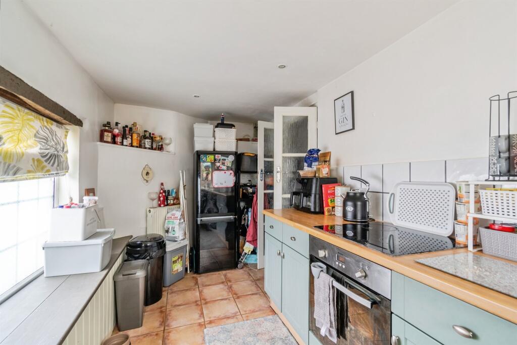 Warminster Road, WESTBURY photo 5