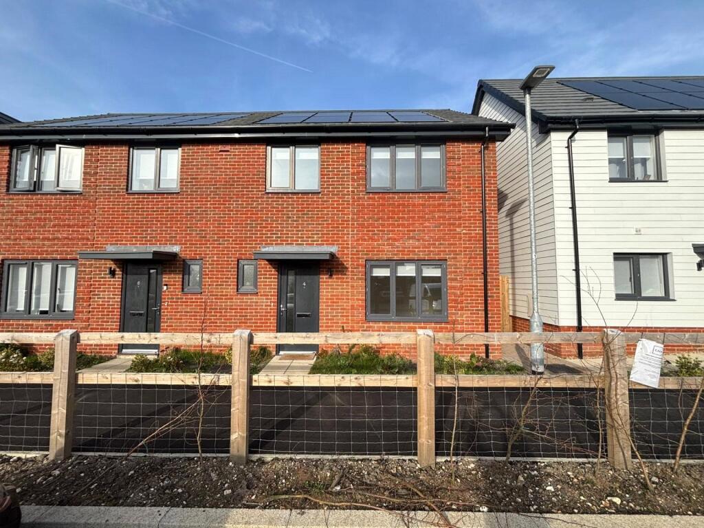 Main image of property: Gethin Grove, Crowthorne, Berkshire, RG45