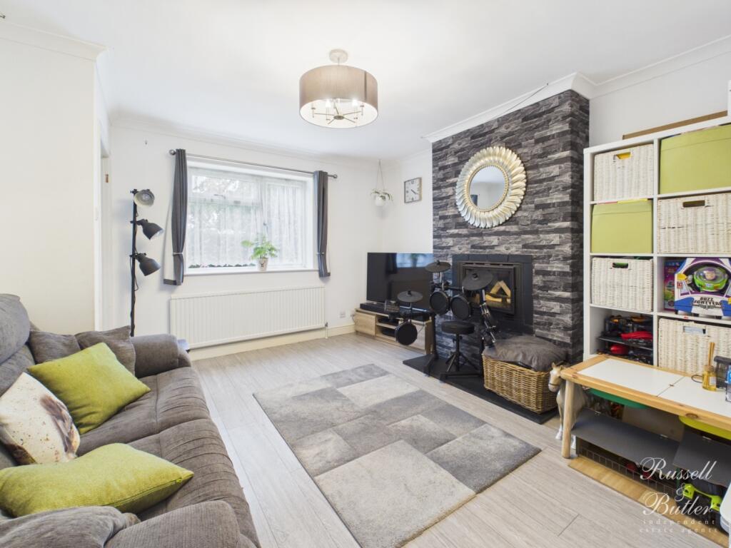 House in Milton Keynes, Charndon - View 6