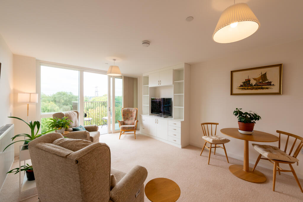 Apartment in Watford - More
