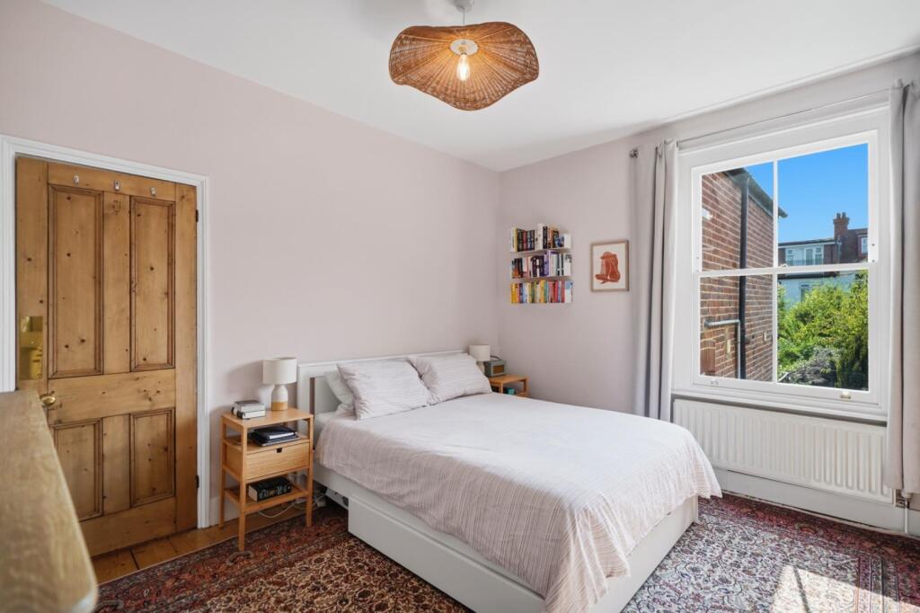 Apartment in London - View 4