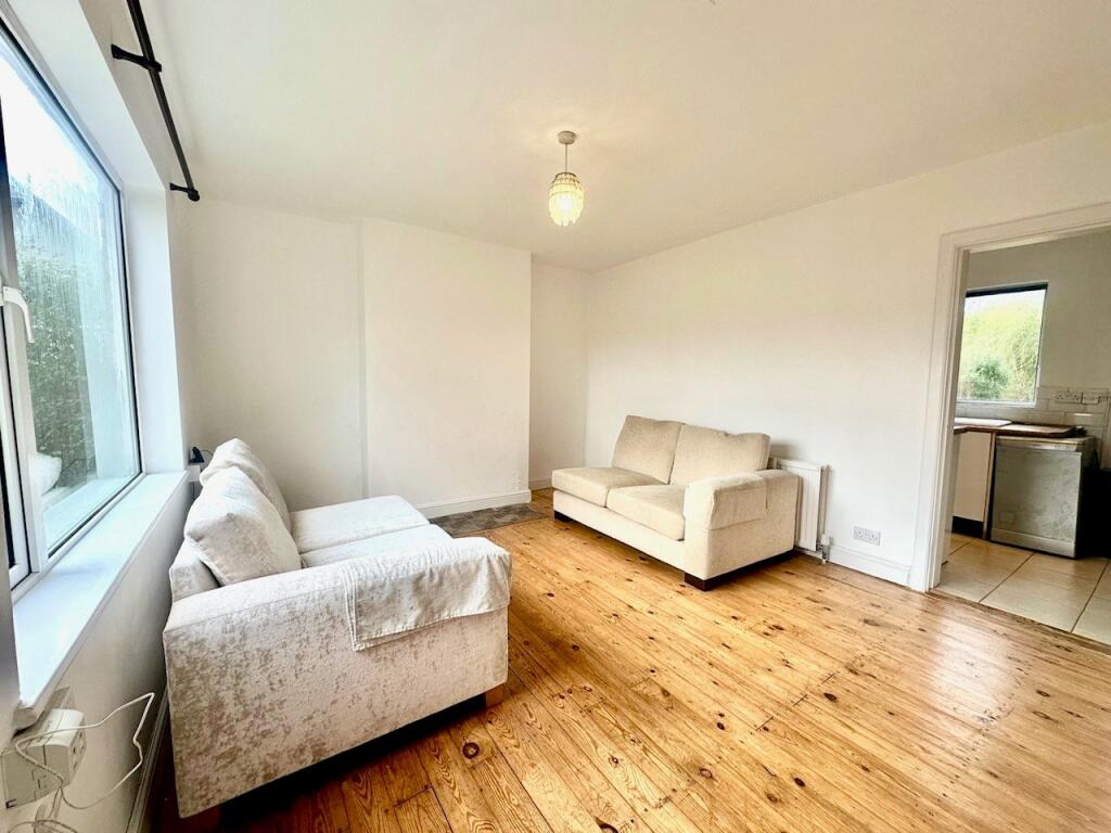 Main image of property: Enderby Square, Beeston, NG9